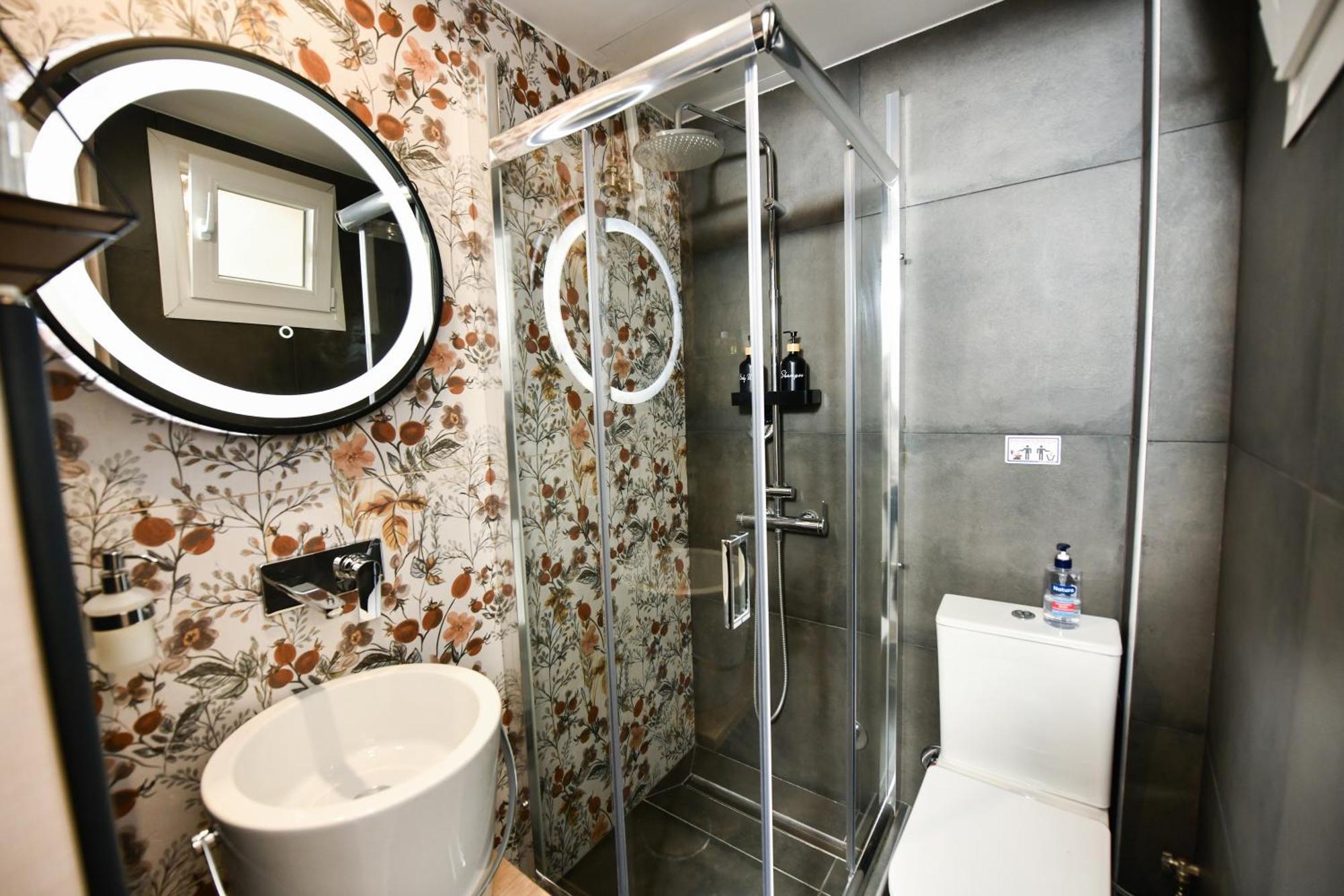 Comfy Dots Apartment Larissa Luaran gambar
